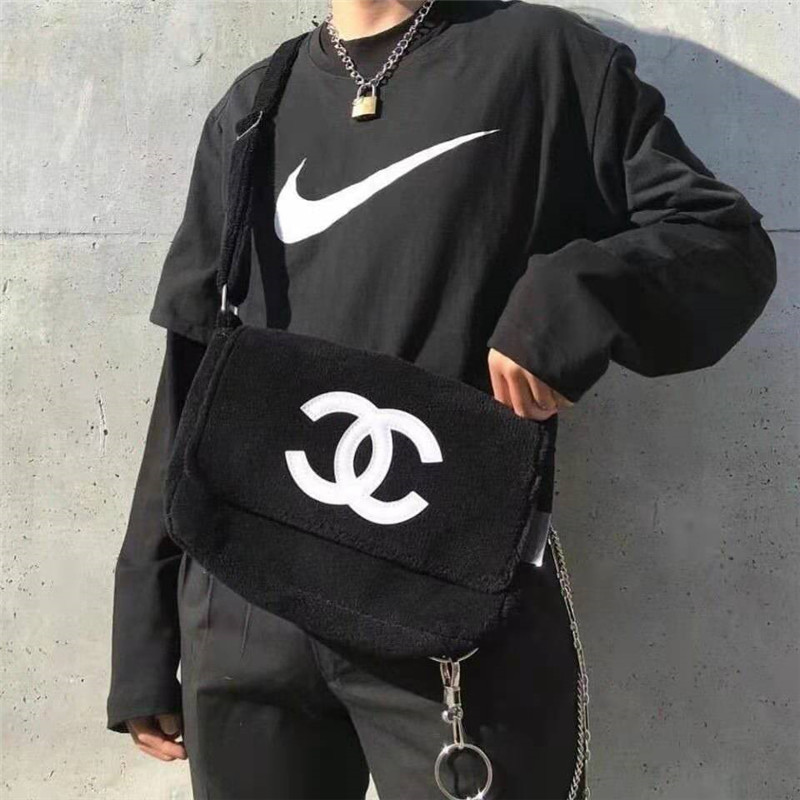 大人気】 ＣＨＡＮＥＬ ショルダーバッグの通販 by BIB96's shop