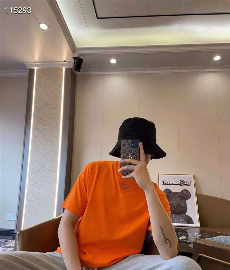 プラダ Tシャツ Prada 半袖 t-shirt プリントロゴ カジュアル 男女兼用