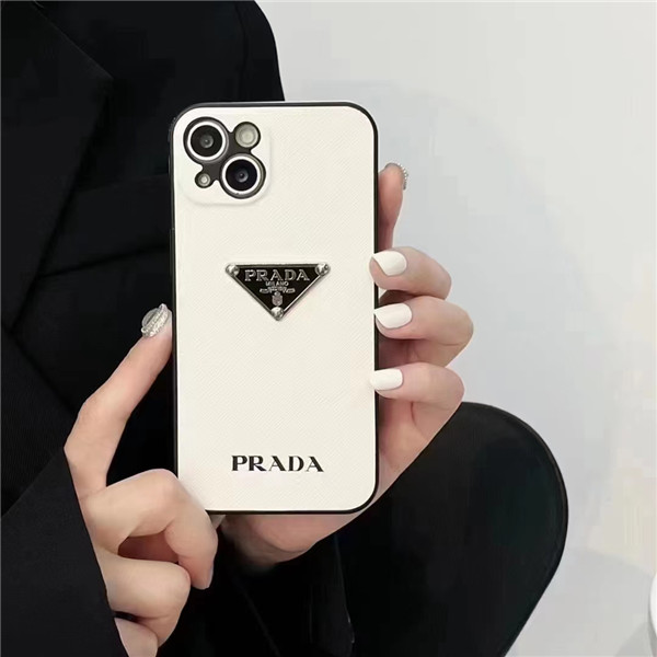 Prada iPhone14/14proカバー プラダiPhone13ケース Prada iPhone 12Pro/12pro maxケース  プラダアイフォン11/11proケース 黒白 男女 カップル 全国送料無料