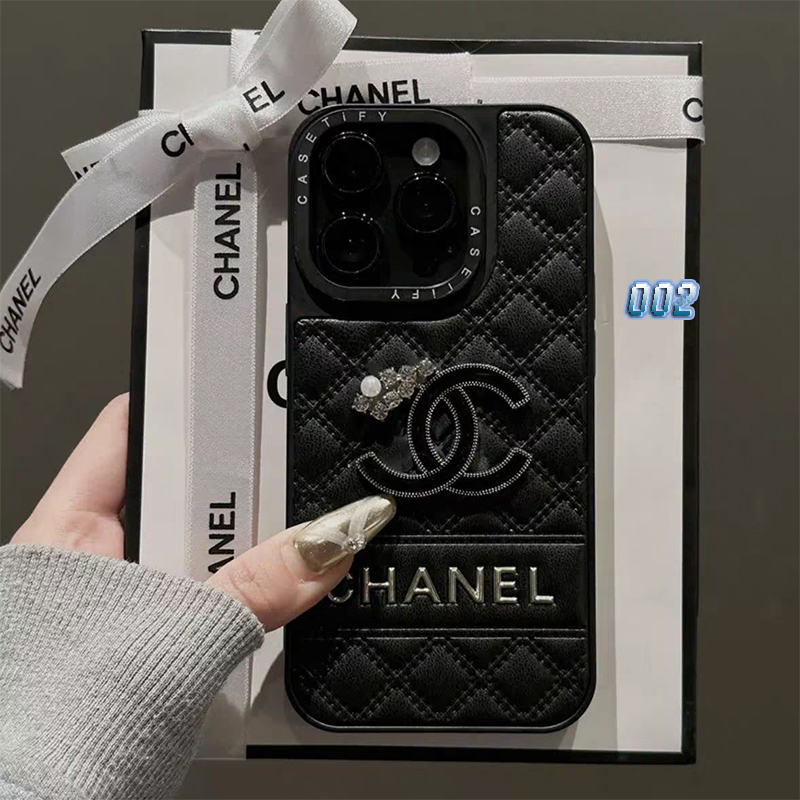 国内発送◆待望の発売!! CHANEL 希少 iPhoneケース◆シャネル 安心安全な関税込 & 日本配送 CHANEL シャネル iPhone ケース
