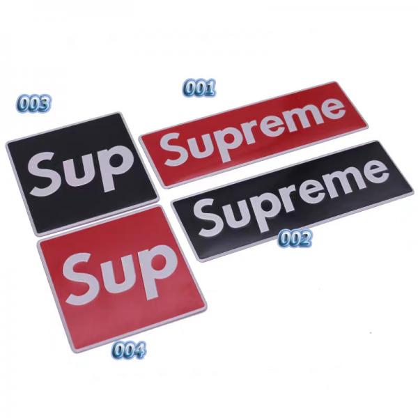 supreme ステッカー くらい